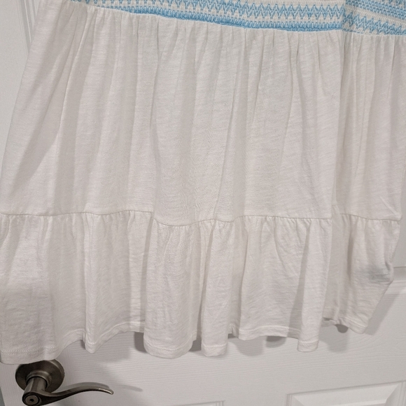 Torrid Cotton Modal Slub Square Neck Smocked Babydoll Tank in Size 1 (14/16) - Picture 7 of 11